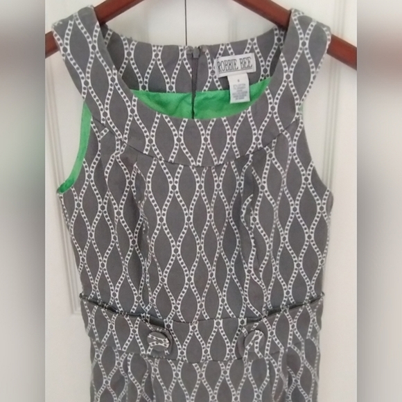 Modern "Mod" Abstract Print Dress - Picture 3 of 16